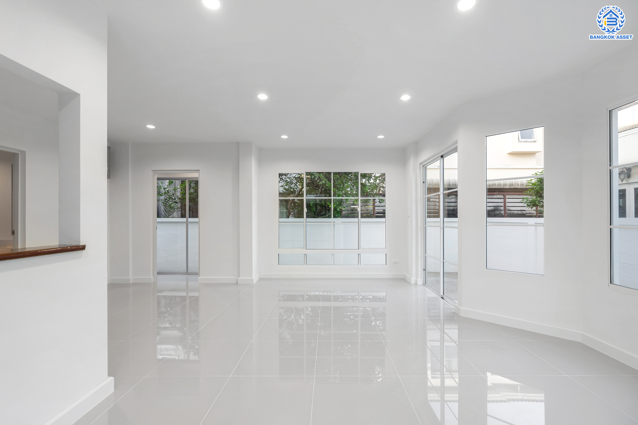 บ้านมือสองตกแต่งใหม่ แบรนด์ LH ม.ชลลดา วัดลาดปลาดุก บ้านเดี่ยวหลังใหญ่ เนื้อที่ 52.2 ตร.ว. ฟังก์ชัน 3 ห้องนอน 2 ห้องน้ำ จอดรถได้ 2 ที่จอดรถ พร้อม Facilities ครบครัน บนทำเลเดินทางสะดวก เชื่อมต่อถ.กาญจนาภิเษก ใกล้รถไฟฟ้าสายสีม่วง "สถานีคลองบางไผ่"...